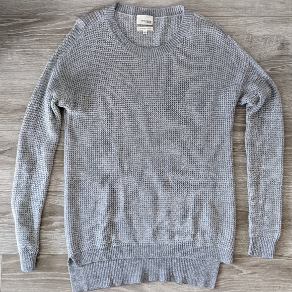 SOLD - Wilfred Free Isabelli Sweater - size small fits like a medium - Picture 4 of 7